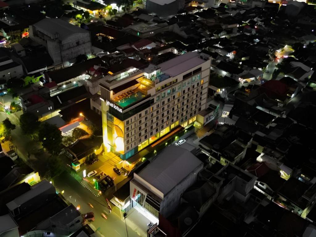 Java Lotus Hotel Jembel Exterior foto